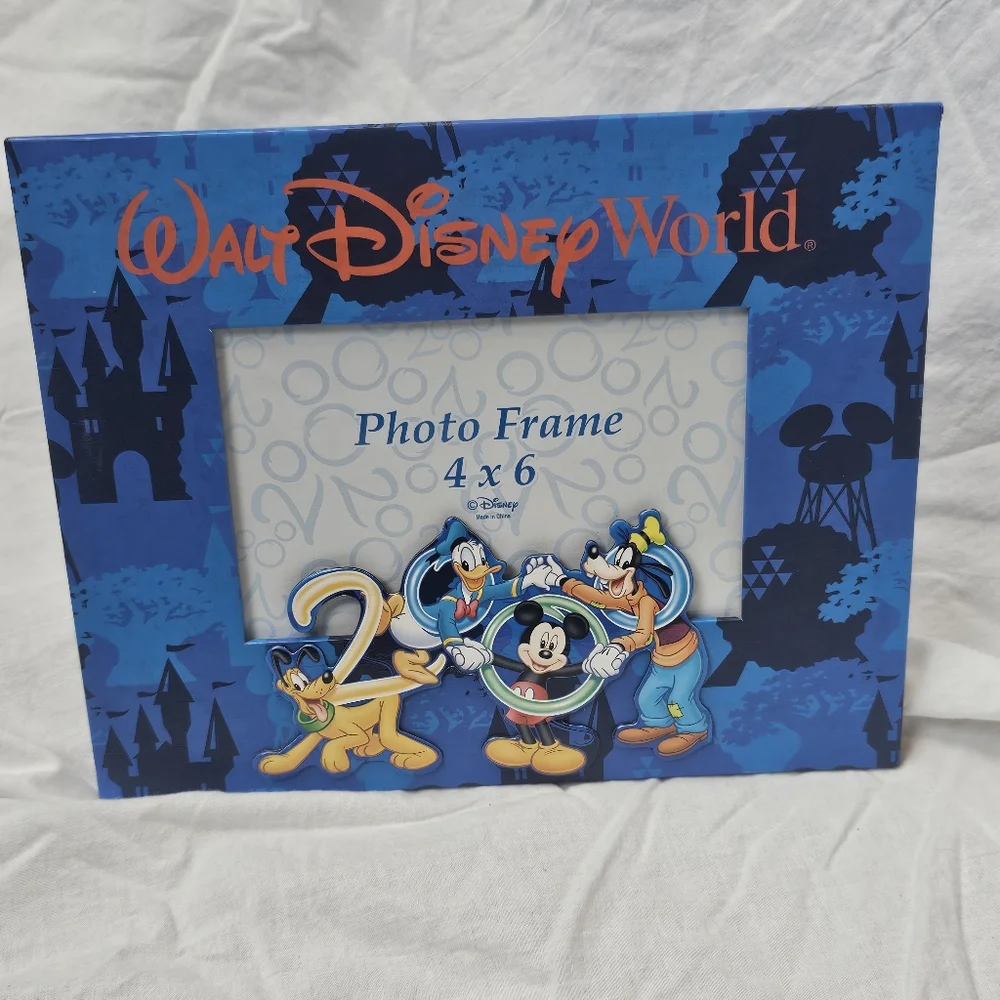 2000 Walt Disney World Vintage Y2K 4x6‎ Picture Frame Easel Back